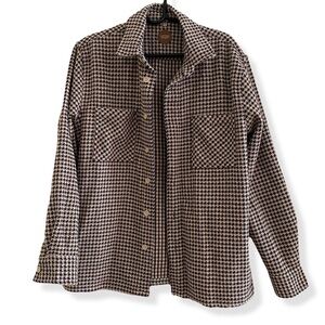 Men’s Button-Up Shirt